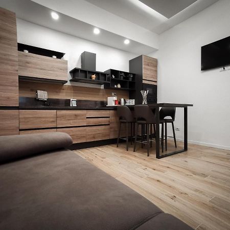 L Arche Comfort & Relax Brown Home Di Via Varesina ミラノ エクステリア 写真