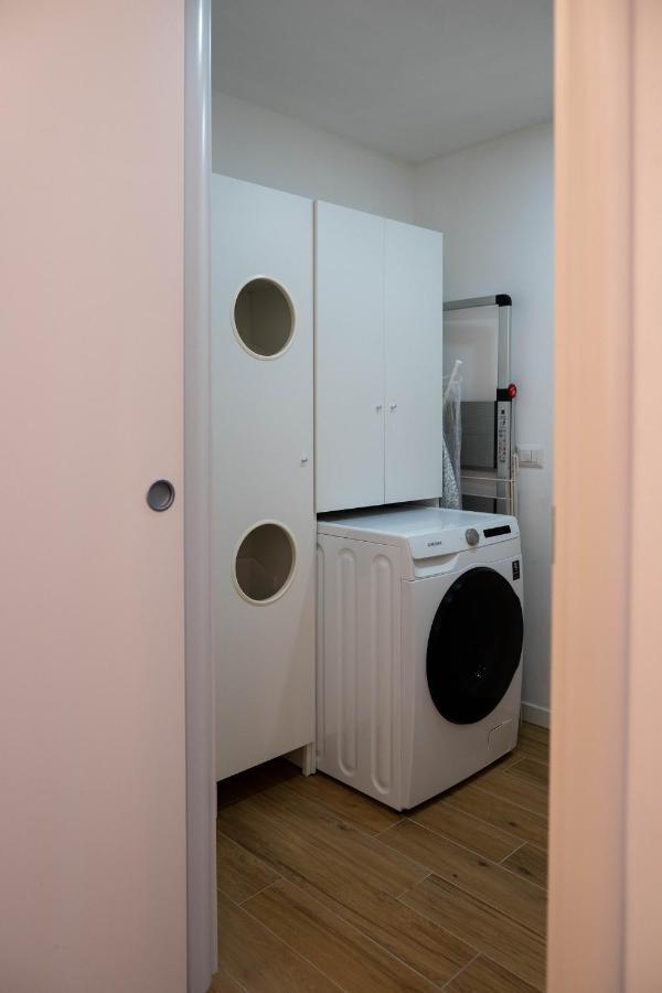 L Arche Comfort & Relax Brown Home Di Via Varesina ミラノ エクステリア 写真